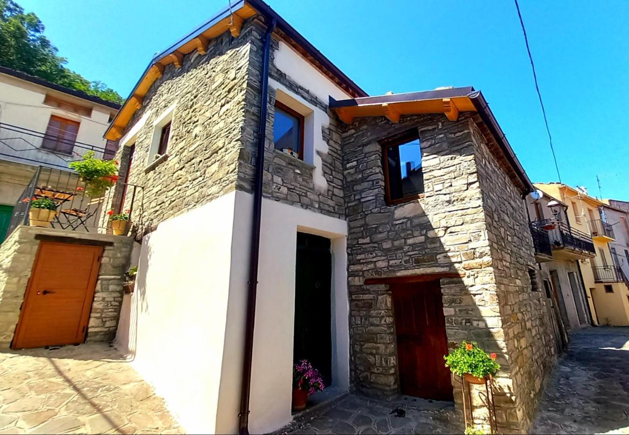 Sant'Elia B&B Alessandria del Carretto Luaran gambar